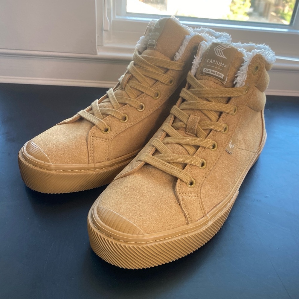 CARIUMA Waterproof Hi-top Sherpa Therma Camel Vegan Suede Lace-up Ankle Boot Sz9